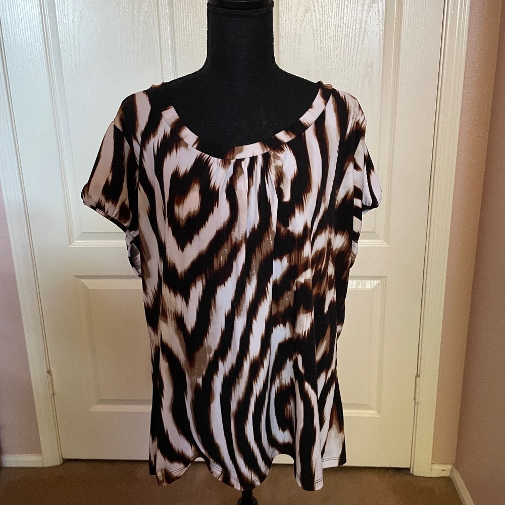 Worthington sort sleeve scoop neck blouse